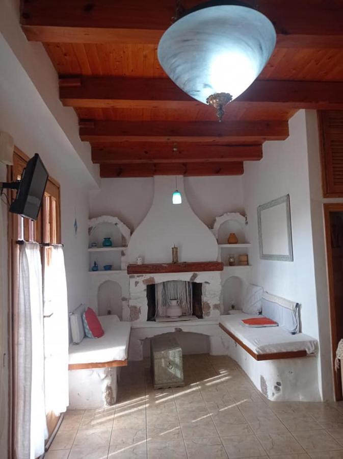 Harmonic Place Loutraki Exterior photo